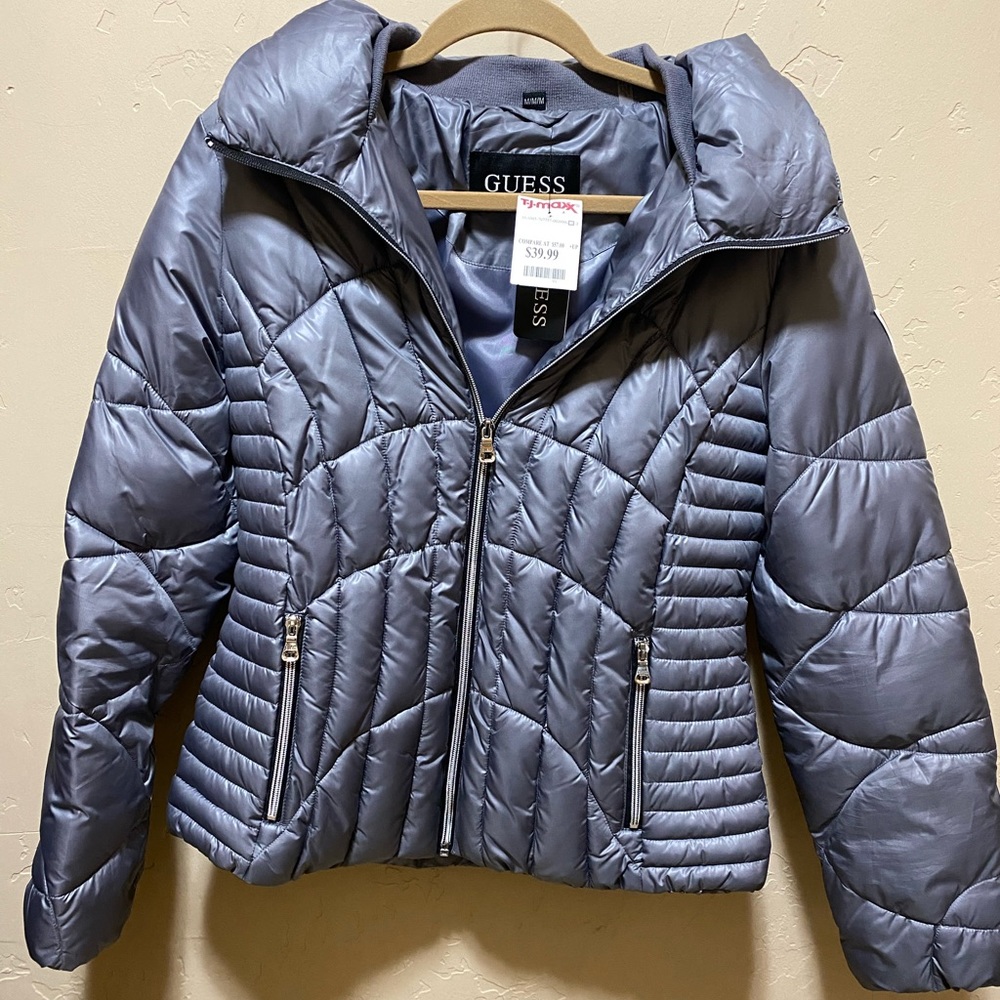 New with tags GUESS puffer jacket Size M